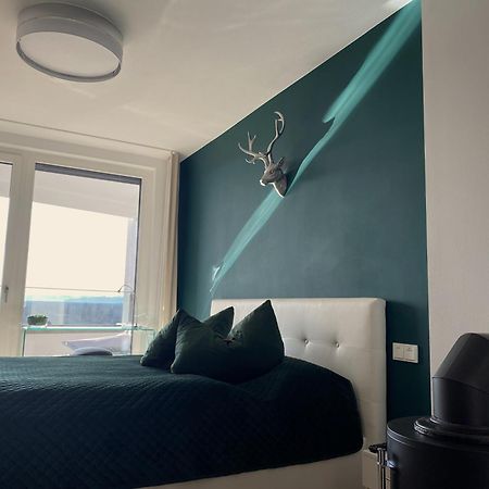 Alpen-Panorama Suite - Einzigartige Privatsuite Hoch Ueber Muenchen, 12Tes Og, Alpenblick, Loggia, Whirlpool, 15 Minuten Zum Zentrum, Ruhe Und Erholung In Der Stadt Muenchen Fuer Privat Und Geschaeftlich Reisende Kültér fotó