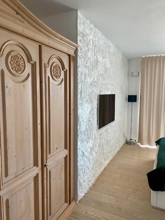 Alpen-Panorama Suite - Einzigartige Privatsuite Hoch Ueber Muenchen, 12Tes Og, Alpenblick, Loggia, Whirlpool, 15 Minuten Zum Zentrum, Ruhe Und Erholung In Der Stadt Muenchen Fuer Privat Und Geschaeftlich Reisende Kültér fotó