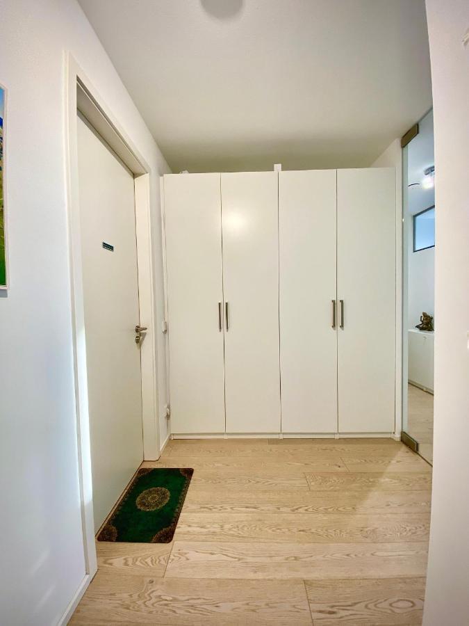 Alpen-Panorama Suite - Einzigartige Privatsuite Hoch Ueber Muenchen, 12Tes Og, Alpenblick, Loggia, Whirlpool, 15 Minuten Zum Zentrum, Ruhe Und Erholung In Der Stadt Muenchen Fuer Privat Und Geschaeftlich Reisende Kültér fotó