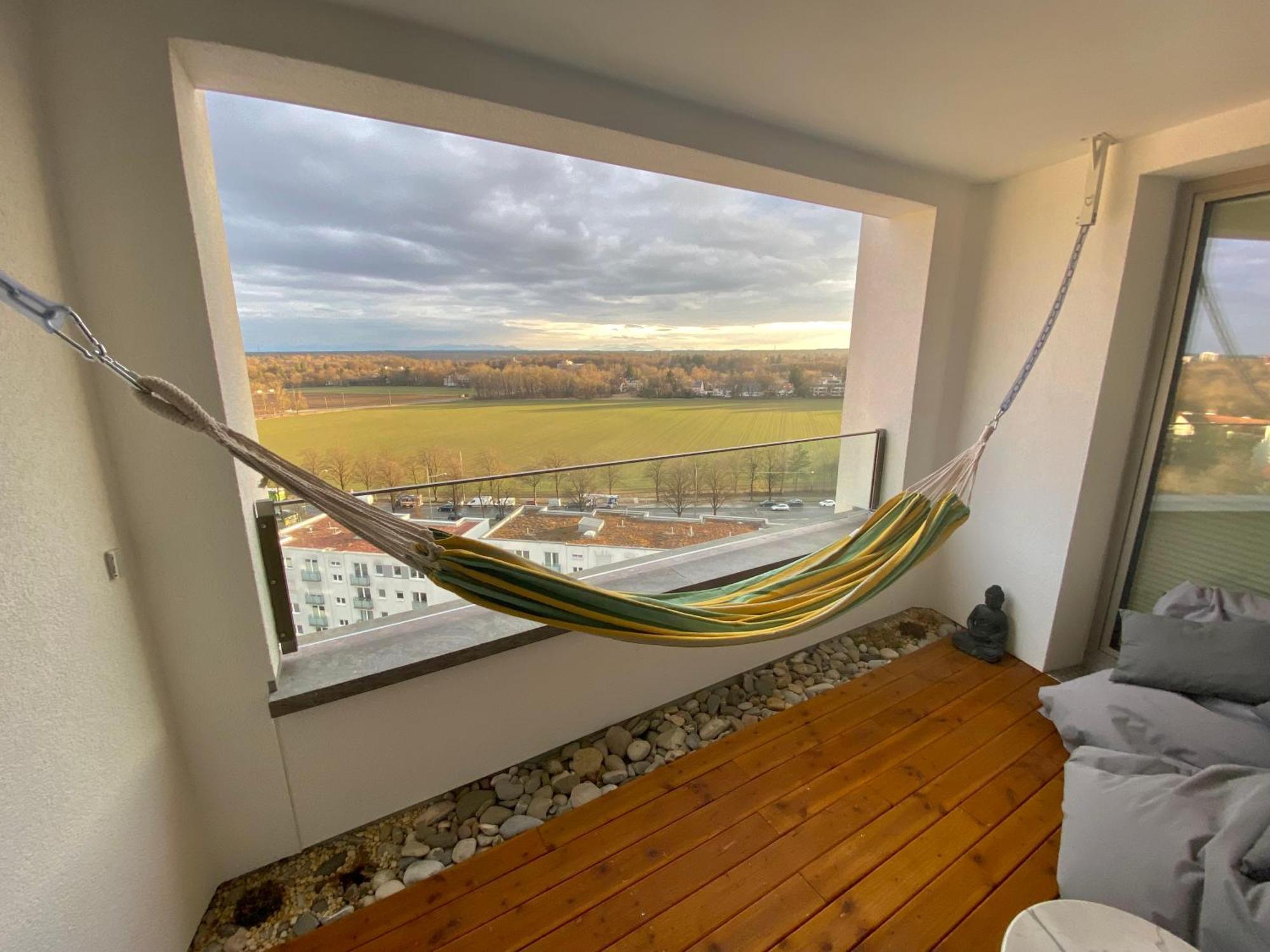 Alpen-Panorama Suite - Einzigartige Privatsuite Hoch Ueber Muenchen, 12Tes Og, Alpenblick, Loggia, Whirlpool, 15 Minuten Zum Zentrum, Ruhe Und Erholung In Der Stadt Muenchen Fuer Privat Und Geschaeftlich Reisende Kültér fotó
